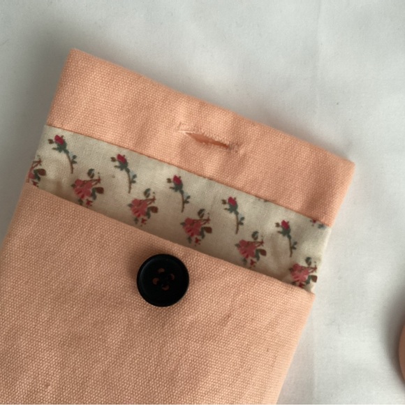 NEW Authentic Gucci Mirror with Cloth Case - Picture 6 of 9